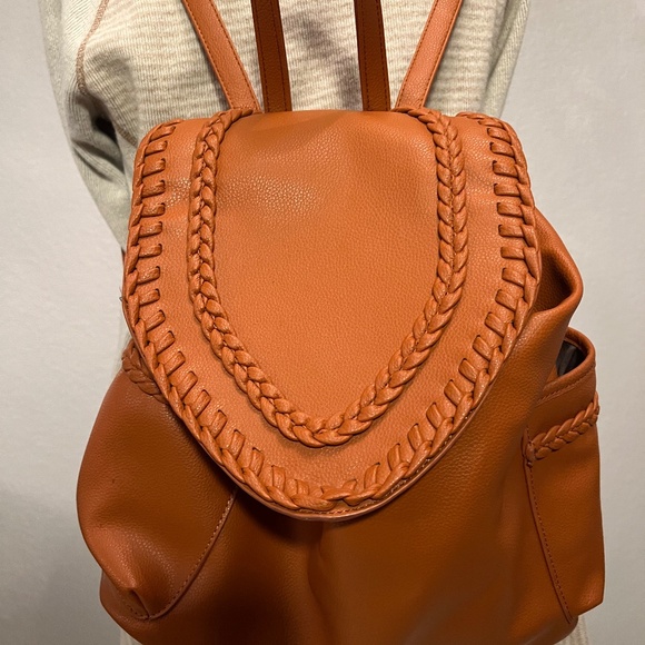 Lionel Small Backpack Camel Tan Color New - Picture 2 of 15